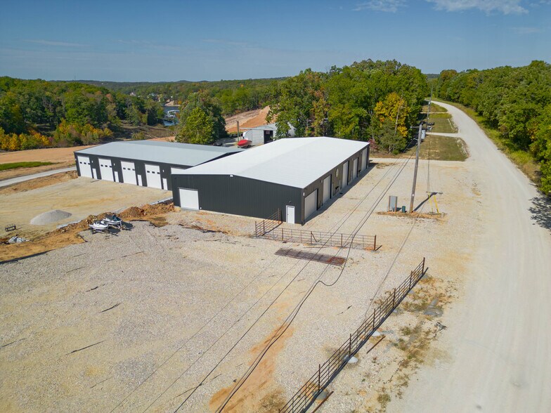 More Photos Of 100 Man Cave, Sunrise Beach Self Storage For Sale