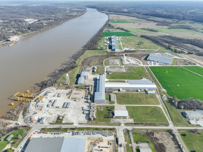 More Photos Of 2870 River Rd, Hawesville Land For Lease