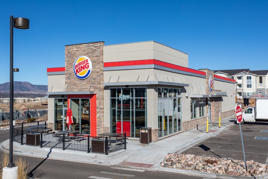 Primary Photo Of 1364 Interquest Pkwy, Colorado Springs Fast Food For Lease