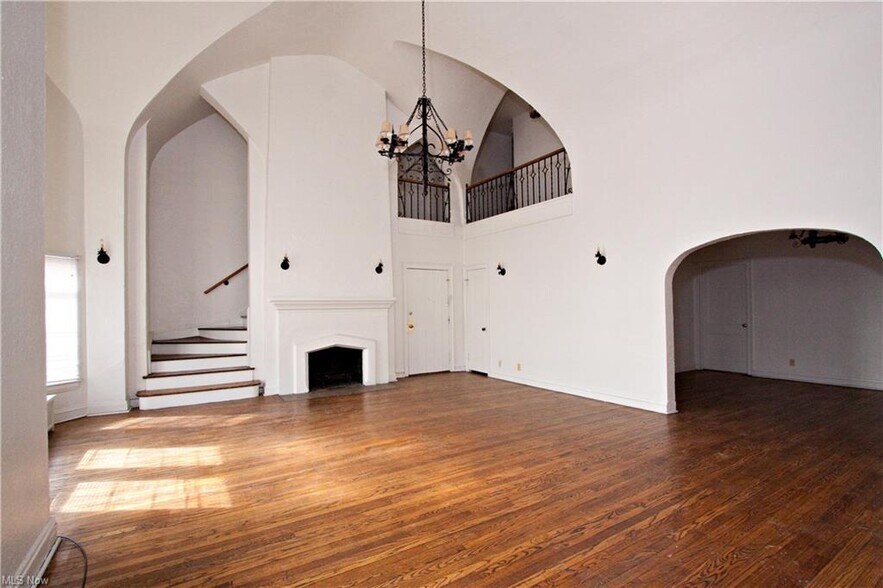 More Photos Of 2910 Ludlow Rd, Cleveland Apartments For Sale