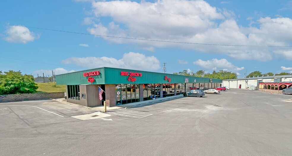 Primary Photo Of 1000-1052 Eagle Lake Dr, Lawrenceburg Unknown For Lease