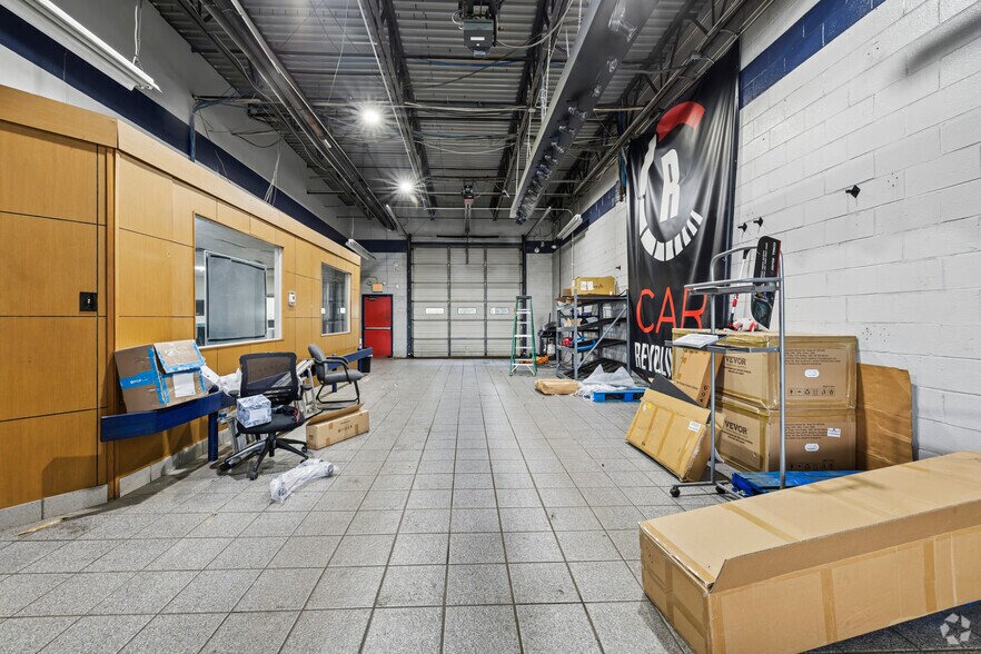 More Photos Of 538 Route 38 E, Maple Shade Township Auto Dealership For Lease