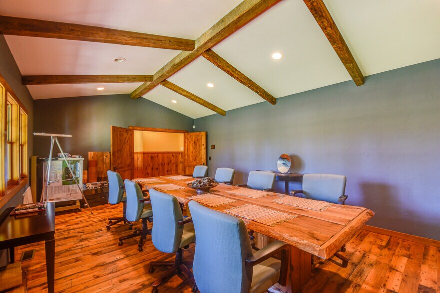 More Photos Of 5771 US Highway 45, Land O Lakes Office For Sale