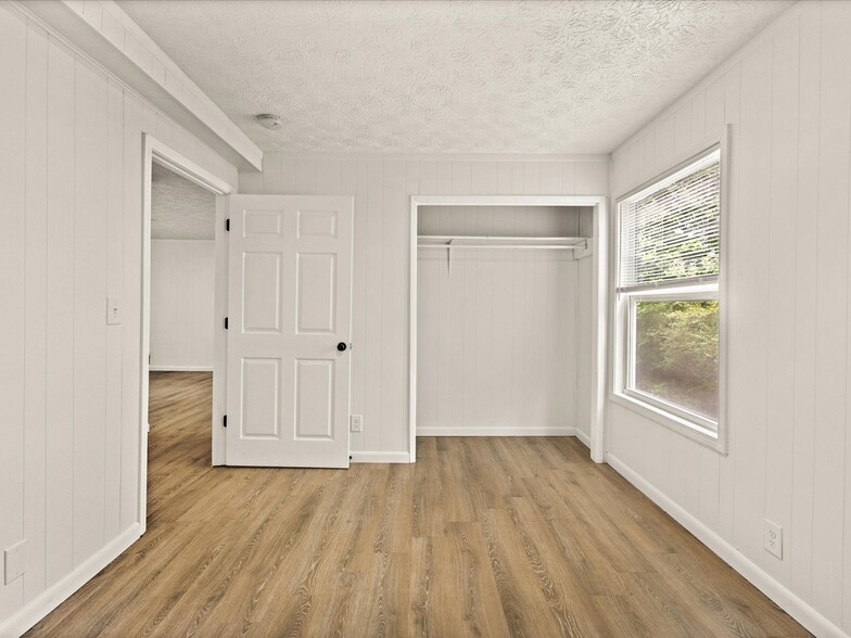 More Photos Of 112 Becky Dr, Greeneville Apartments For Sale