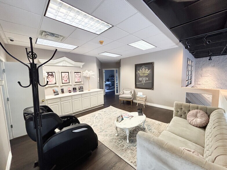 More Photos Of 3060 S Fremont Ave, Springfield General Retail For Sale