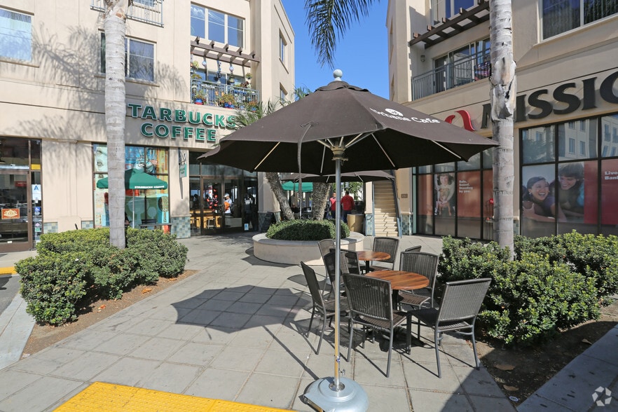 More Photos Of 5395 Napa St, San Diego Apartments For Lease