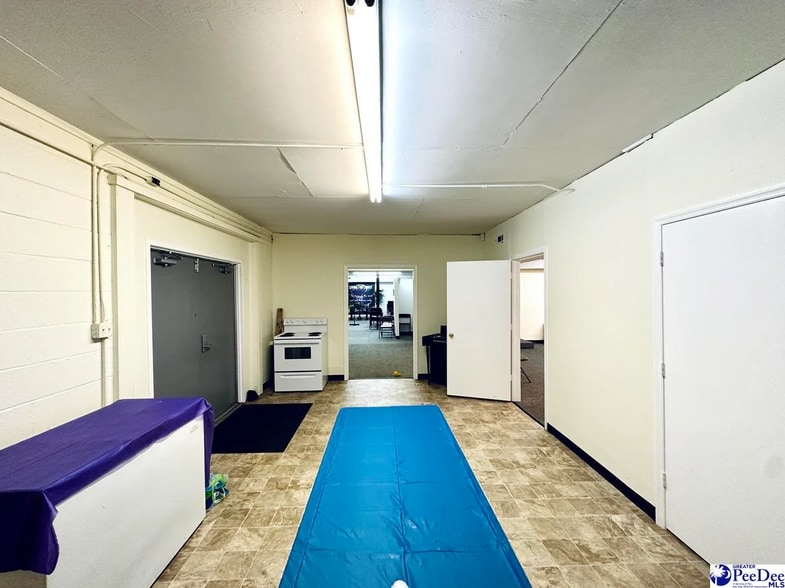 More Photos Of 1007 Highway 301, Dillon Flex For Sale