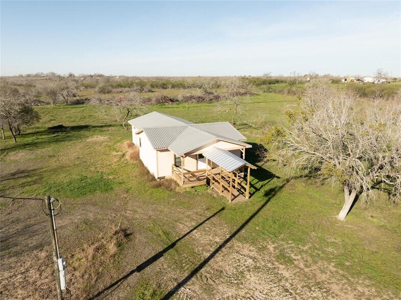 More Photos Of 2095 Bridal Path Rd, Luling Land For Sale
