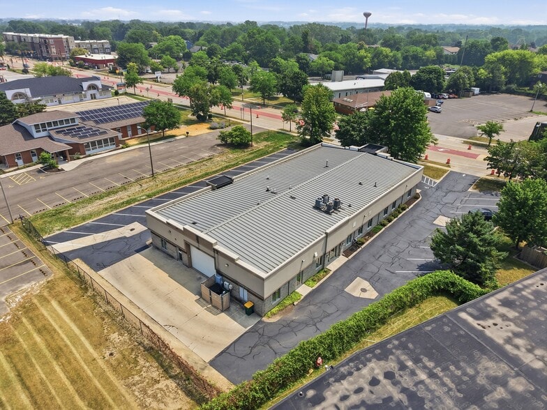 More Photos Of 1280 W Main St, Sun Prairie Freestanding For Sale