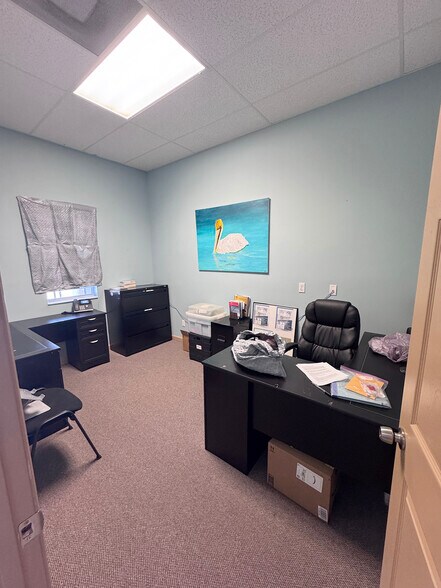 More Photos Of 1352-1368 SW Bayshore Blvd, Port Saint Lucie Unknown For Lease
