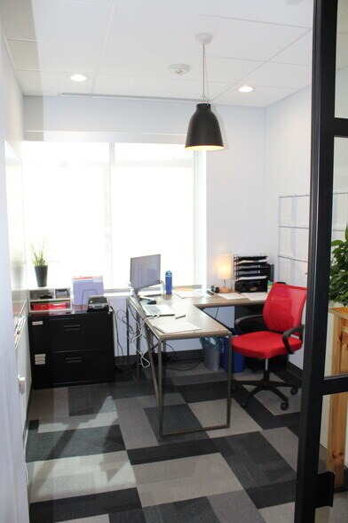 More Photos Of 2995 Wilderness Pl, Boulder Office For Lease