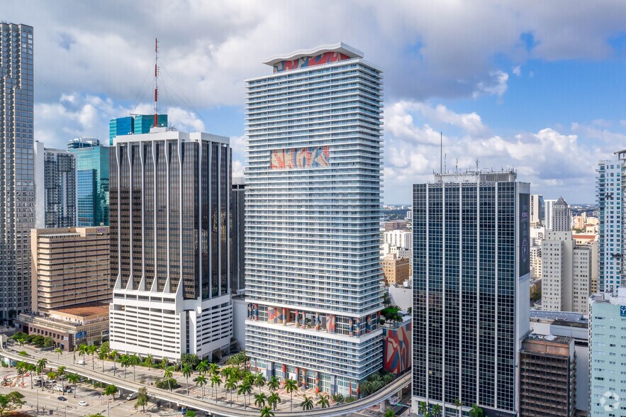 More Photos Of 50 Biscayne Blvd, Miami Apartments For Lease