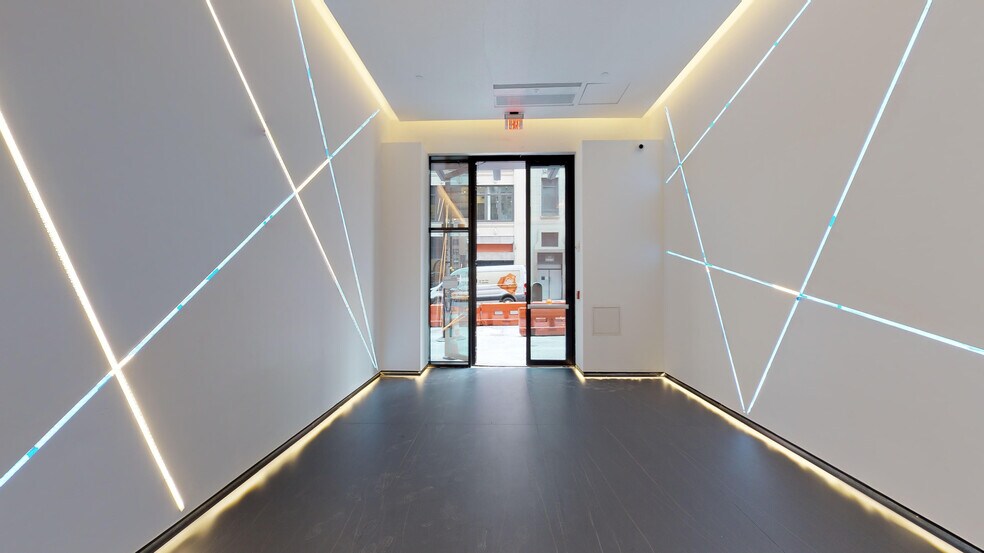 More Photos Of 44 W 37th St, New York Office For Lease
