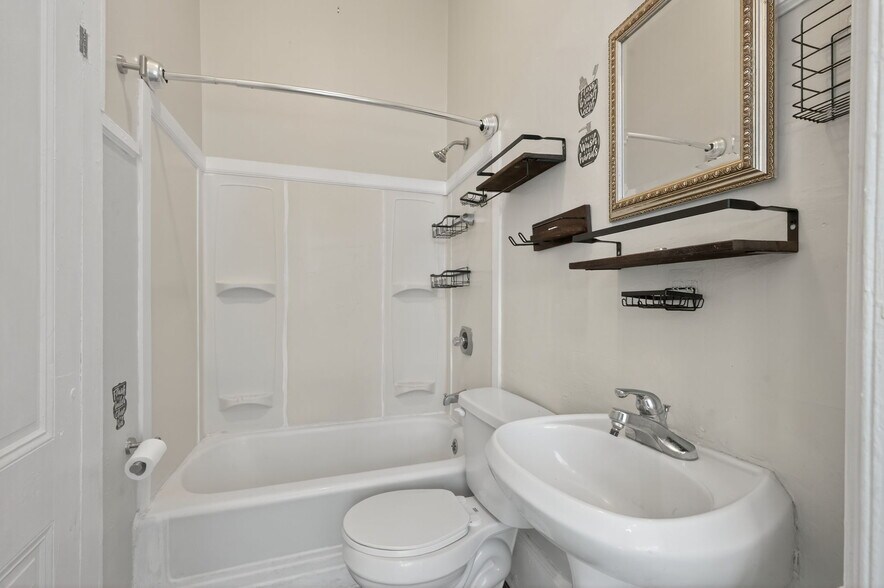 More Photos Of 406 S Armistead Ave, Hampton Apartments For Sale