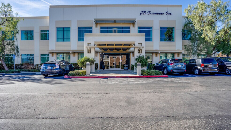 More Photos Of 6 Orchard Rd, Lake Forest Office For Sale