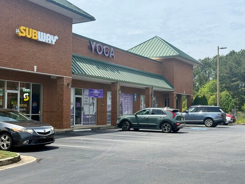 More Photos Of 2141 Highway 155 N, McDonough General Retail For Lease