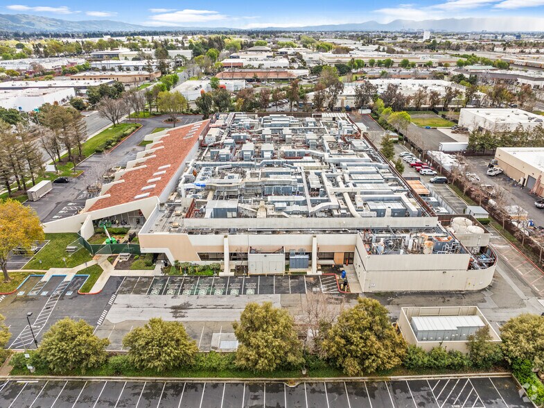 More Photos Of 195 S Milpitas Blvd, Milpitas Research And Development For Lease
