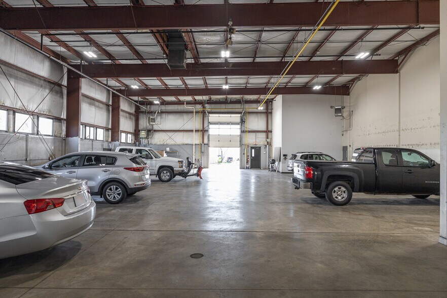 More Photos Of 1530 E New York St, Aurora Auto Dealership For Sale