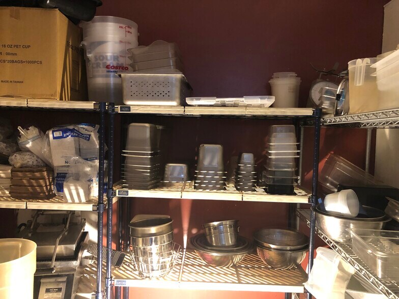 More Photos Of 26027 Eden Landing Rd, Hayward Storefront For Lease