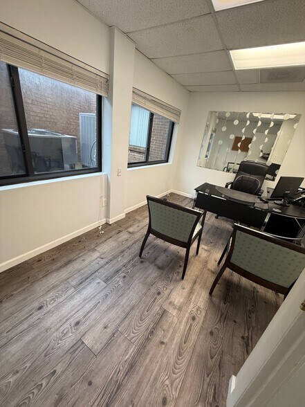 More Photos Of 11201-11259 Lockwood Dr, Silver Spring Office For Sale