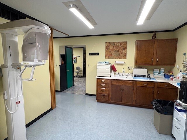 More Photos Of 127 S Stewart St, Bremen Office For Sale