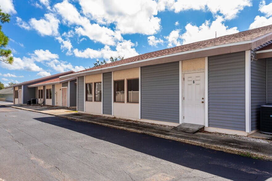 More Photos Of 12029 Majestic Blvd, Hudson Office For Lease