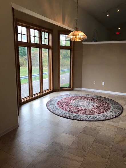 More Photos Of 498 South Ave, Tallmadge Storefront Retail Office For Lease