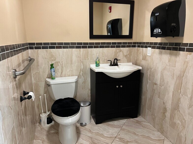 More Photos Of 6099 Stirling Rd, Davie Office Residential For Sale