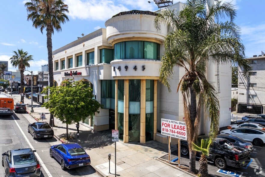 Primary Photo Of 14925-14945 Ventura Blvd, Sherman Oaks Office For Lease