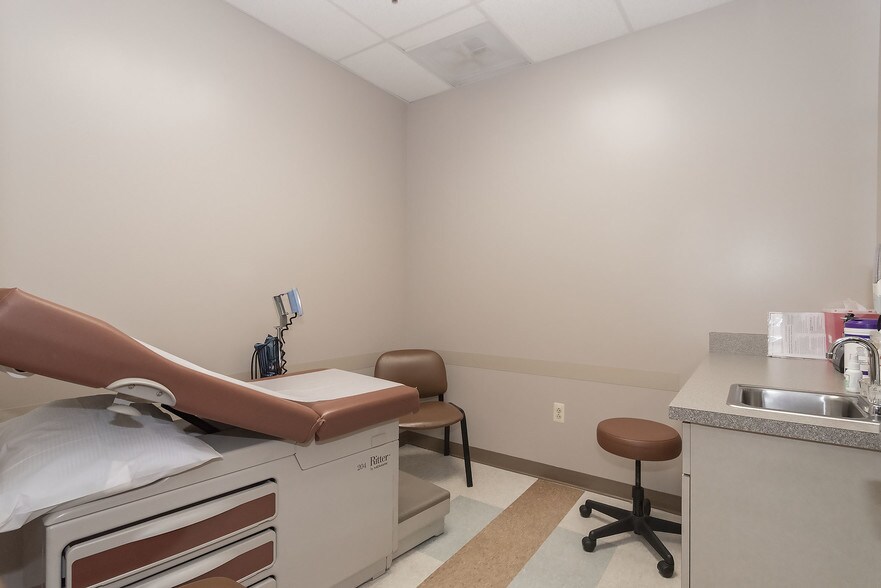 More Photos Of 1301 Route 72 W, Manahawkin Medical For Sale