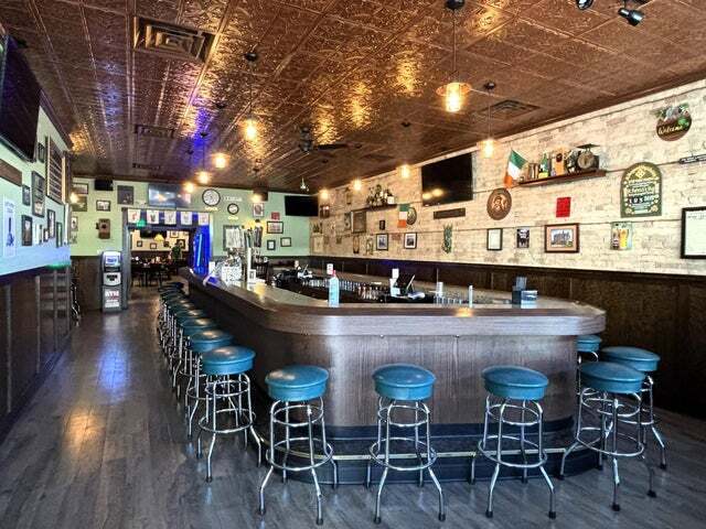 More Photos Of 811 Jay St, Manitowoc Restaurant For Sale