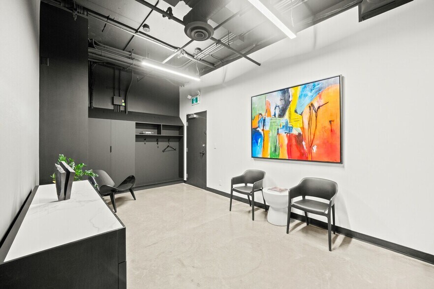 More Photos Of 63 6 Th Av W, Vancouver Medical For Sale