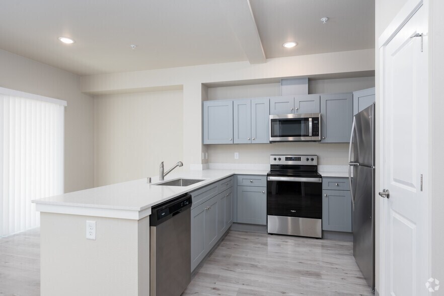 More Photos Of 7911 Washington Blvd SW, Lakewood Apartments For Sale