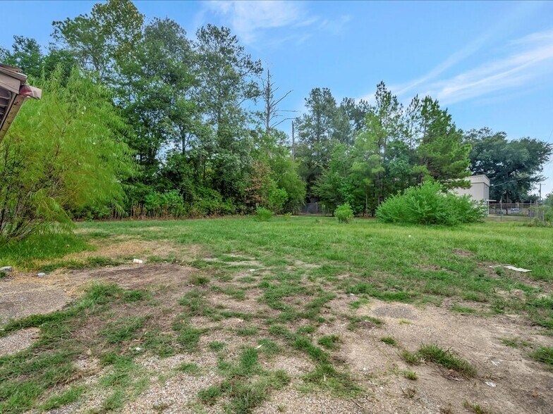 More Photos Of 125 S FM 1194, Lufkin Convenience Store For Sale