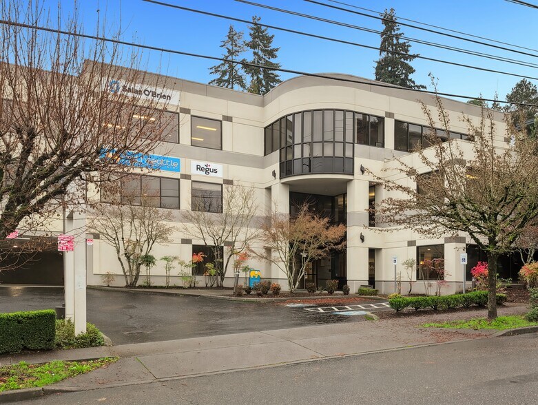 More Photos Of 10202 5th Ave NE, Seattle Coworking Space