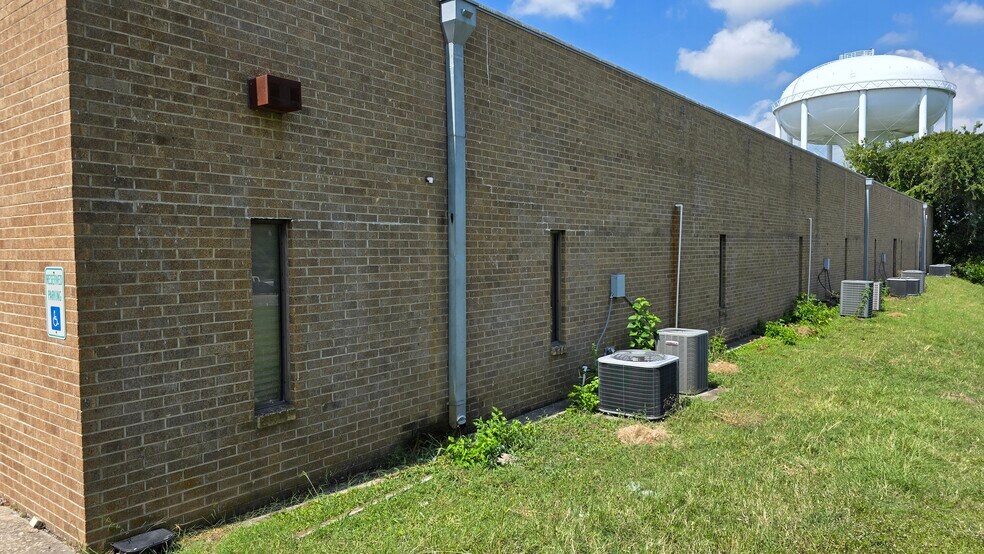 More Photos Of 2408 S 37th St, Temple Office For Lease