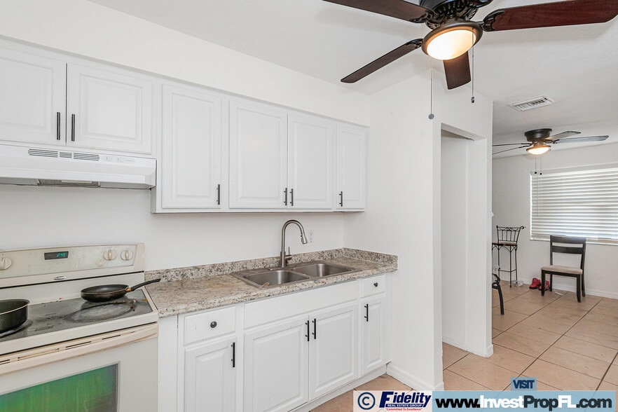 More Photos Of 404 NE 4th St, Pompano Beach Multifamily For Sale