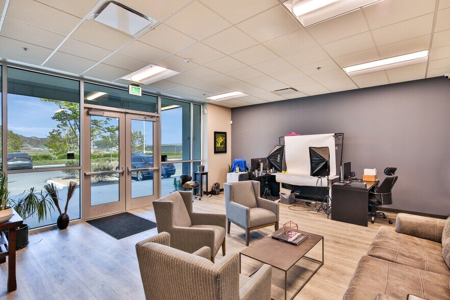 More Photos Of 27760 Hancock Pky, Valencia Showroom For Lease