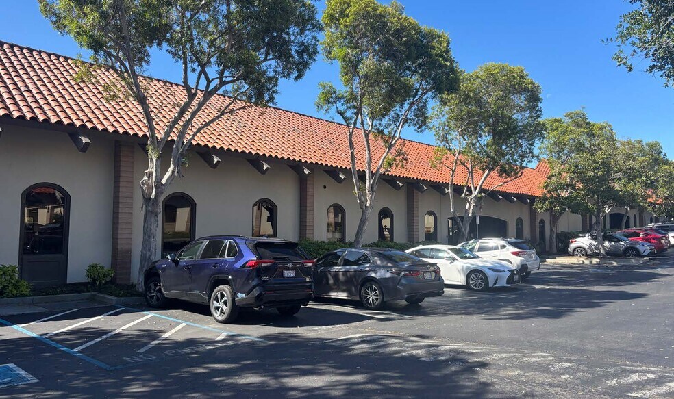 More Photos Of 170-180 Knowles Dr, Los Gatos Unknown For Lease