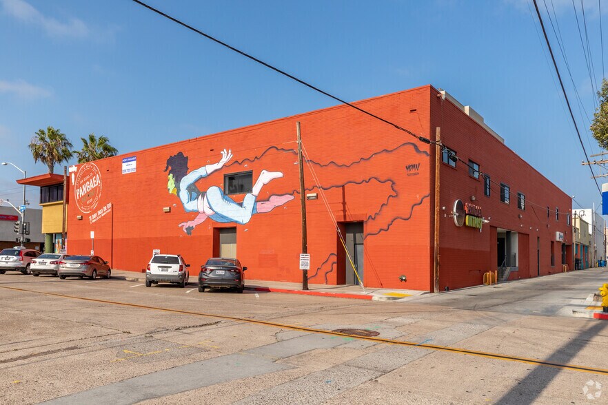 More Photos Of 909-919 Garnet Ave, San Diego Unknown For Lease