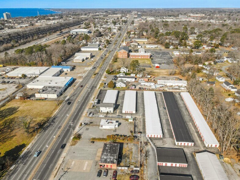 More Photos Of 5862 Jefferson Ave, Newport News Freestanding For Sale