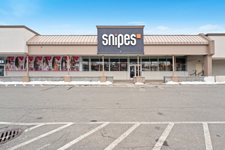 More Photos Of 650 Branch Ave, Providence Storefront For Sale