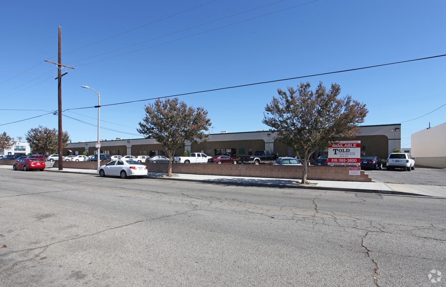More Photos Of 7842-7844 Alabama Ave, Canoga Park, Canoga Park Warehouse For Lease