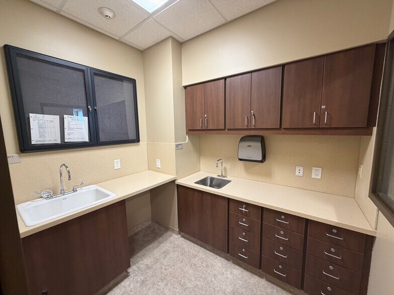 More Photos Of 1005 Harvard Ave, Bethlehem Medical For Lease