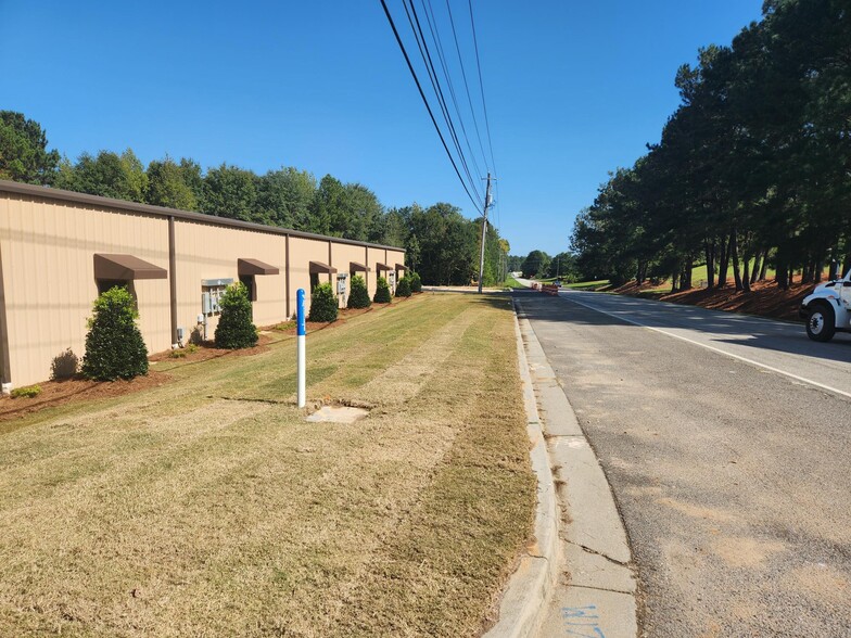 More Photos Of 3001 McCrary Ct, Evans Flex For Lease