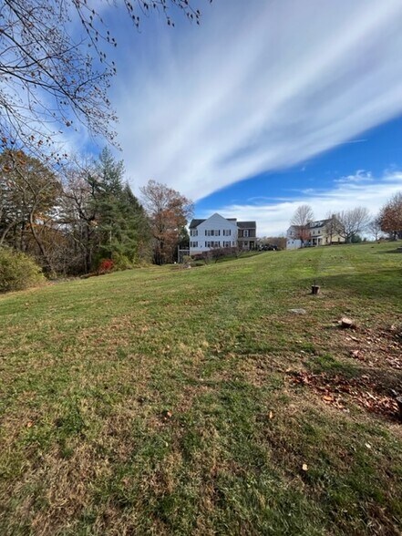 More Photos Of 102 Joshua Ln, Newark Land For Sale