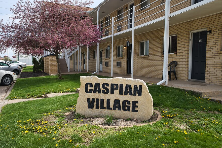 Primary Photo Of 701 E Pennington St, West Burlington Apartments For Sale