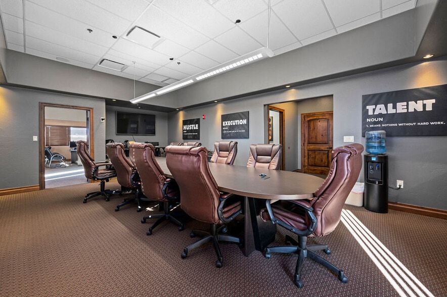 More Photos Of 2474 Patterson Rd, Grand Junction Office For Sale