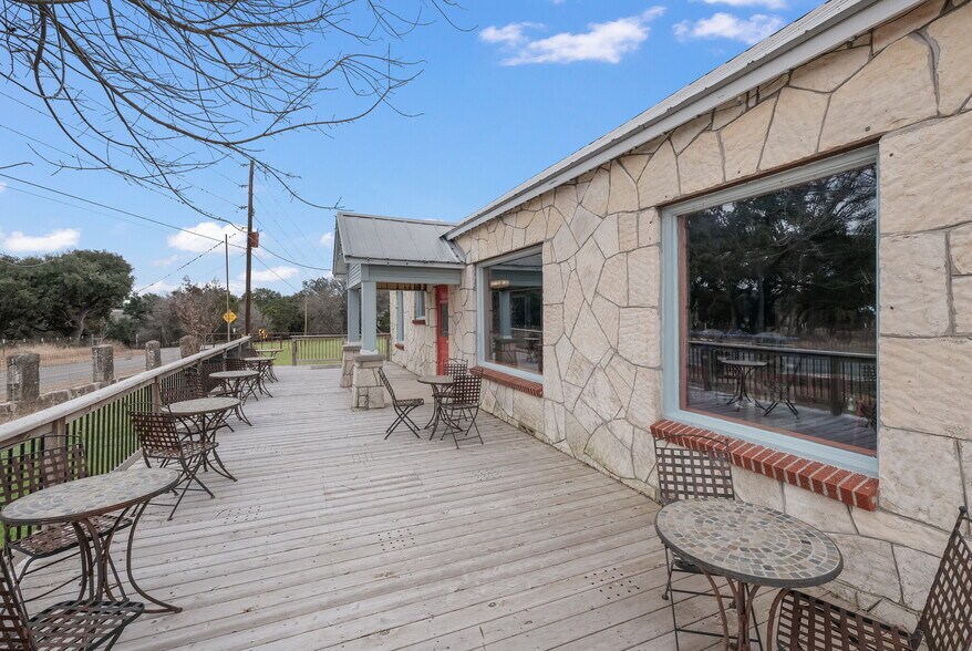 More Photos Of 11 Upper Cibolo Creek Rd, Boerne Restaurant For Sale