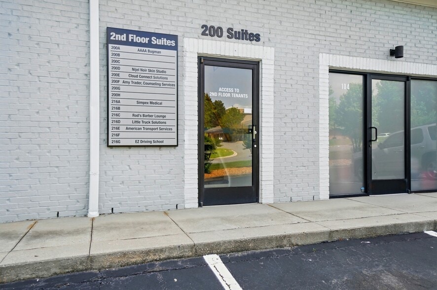 More Photos Of 1974 Carolina Place Dr, Fort Mill Light Distribution For Lease